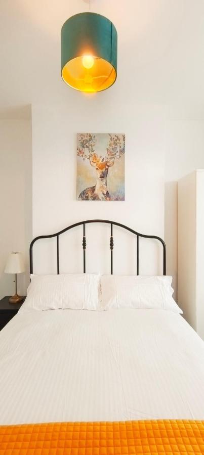 Апартаменты Acacia Flat 189 In Wembley Лондон Экстерьер фото